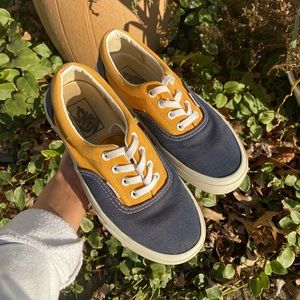Authentic vans/ low top vans